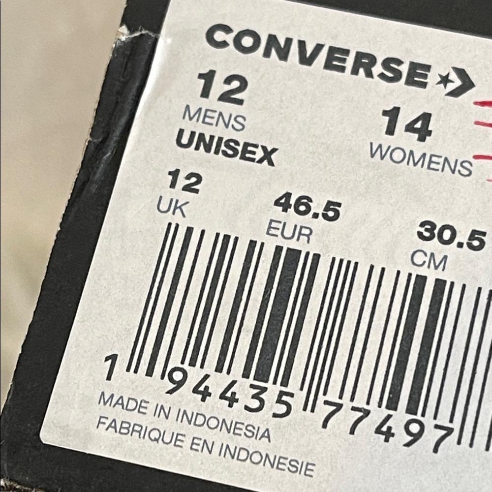 CONVERSE CHUCK TAYLOR ALL STAR SIZE 11.5 UNISEX NEW - Picture 13 of 15